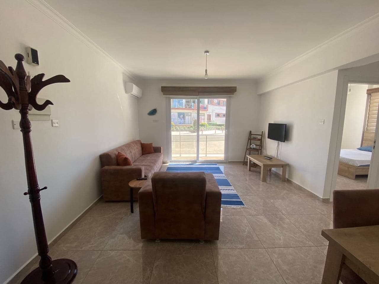 İskele Kiralık Zemin Kat 2+1 Daire
Long Beach, — Long Beach, İskele